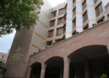 «Տավուշը հանուն հայրենիքի» նախաձեռնության հավաքներին անձանց նյութապես շահագրգռելու հերթական քրեական վարույթի շրջանակներում մեղադրանք է ներկայացվել 10 անձի, որոնցից 3-ը կալանավորվել է