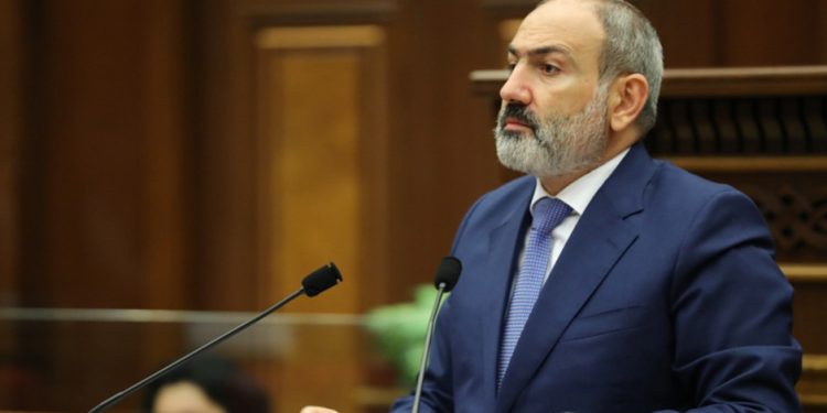 Երեկ Ամենայն Հայոց Կաթողիկոսի և Ռոբերտ Քոչարյանի կողմից առաջնորդվող Շարժման մասնակիցների կողմից տեղի է ունեցել hարձակում ոստիկանների վրա․ Փաշինյան