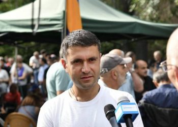 Որևէ պայմանավորվածություն ինձ հետ չի կարող լինել, ես իմ ուղուց չեմ շեղվելու․ Սուրեն Պետրոսյան