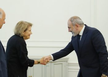 Նիկոլ Փաշինյանը և Քերոլայն Մուգարիի հետ քննարկել է ՀՀ-ի և Ադրբեջանի միջև խաղաղության գործընթացին վերաբերող հարցեր