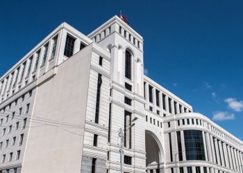 Մարտունակ և ժամանակակից զինտեխնիկայով սպառազինված բանակը յուրաքանչյուր երկրի ինքնիշխան իրավունքն է. Երևանի պատասխանը՝ Բաքվին