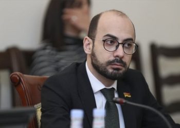 Բագրատ, նայի շատ չոգևորվես, բարձր տեղից ընկնես. Արթուր Հովհաննիսյան