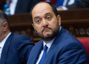 Մտահոգվելու շատ բան չկա. Կաթողիկոսի օրհնած շարժումը չունի հանրության աջակցությունը, հետևաբար՝ դատապարտված է. Արայիկ Հարությունյան