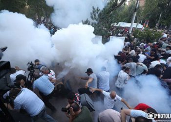 Lրագրողների հանդեպ կիրառված բռնարարքների փաստով հանցագործության մասին հաղորդում է ներկայացվել Դատախազություն