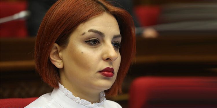 Անի Սամսոնյանը տարաձայնություններ է ունեցել Մարուքյանի հետ. Ժողովուրդ