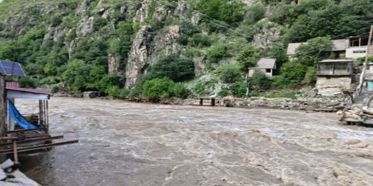 Նախազգուշացում. այս գիշեր հնարավոր է Որոտան, Ողջի և Մեղրիգետ գետերի ափամերձ տարածքների հեղեղումներ