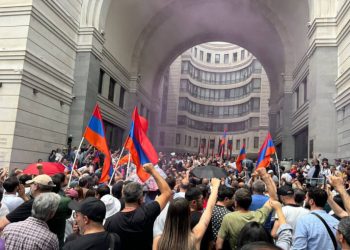 ԱԳՆ շենքի դիմաց կատարված խուլիգանության դեպքի վարույթով նախաքննությունը, 3 անձի մասով, ավարտվել է․ ՔԿ