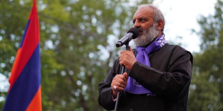 Անիմաստ կերպով մանդատ վայր դնելն ինչի՞ է ծառայելու. Բագրատ Սրբազան