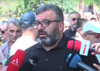 Բագրատ Սրբազանը ոչ մեկին կրկնօրինակելու ցանկություն չունի. Գառնիկ Դանիելյան