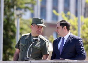 «ՀՀ պաշտպանությանը զինվորագրվելու պատիվը պիտի գայթակղիչ լինի հայ պատանիների համար». Պապիկյան