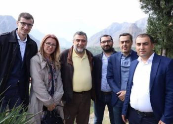 «Հպարտ եմ, որ մի երկրի քաղաքացի եմ, որի քաղաքացի է նաև Ռուբեն Վարդանյանը, բայց ամաչում եմ, որ մի երկրի քաղաքացի եմ, որի քաղաքացիները Բաքվի բանտերում են»․ Թանդիլյան