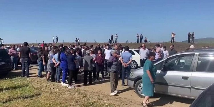 Երկրի ղեկավարն անգամ տեղյակ չէ երկրի հողի արժեքից և դրա սահմանման կարգից. «Ժողովուրդ»