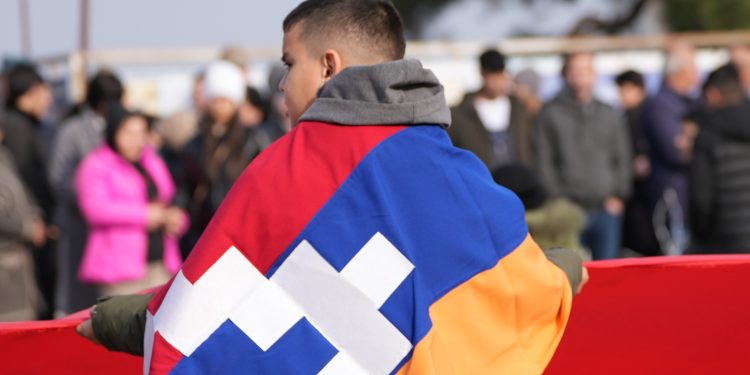 Իշխանությունն արցախցիների առջև պայման է դրել. ակցիաների չեն մասնակցի` սոցիալական աջակցությունից չեն զրկվի. «Ժողովուրդ»