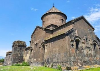 Դատախազությունն ընդդեմ եկեղեցու. պահանջում են պետությանը հանձնել 13-րդ դարի Ս. Աստվածածին եկեղեցին