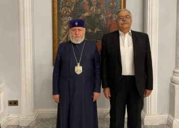 Գարեգին Բ-ն ՀՅԴ Բյուրոյի ներկայացուցիչ Հակոբ Տեր-Խաչատուրյանի հետ քննարկել է Հայաստանի ներքաղաքական կացությունը