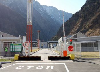 Վերին Լարսում կրկին հերթեր են. մաքսային կցորդը բացատրել է պատճառը. Sputnik