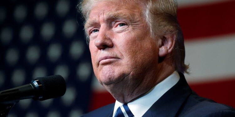 Թրամփը կարծում է, որ Բայդենը կչեղարկի երկու դատական գործերն իր դեմ