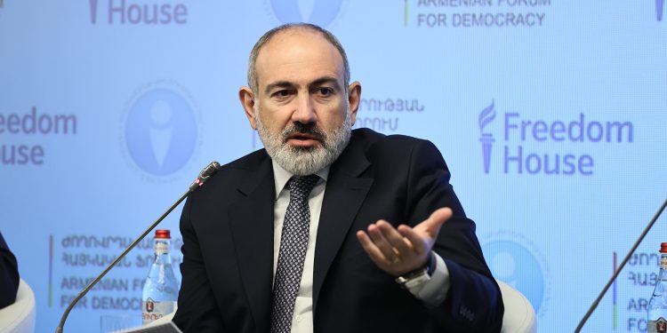 Փաշինյանը միանձնյա է որոշումներ կայացնում. «Ժողովուրդ»