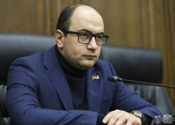 Փաշինյանն անձամբ կկրակի ժողովրդի վրա, եթե իրեն «քարտ բլանշ» տվող արևմտյան կենտրոնները չզսպեն. «Պատիվ ունեմ» խմբակցության ղեկավար