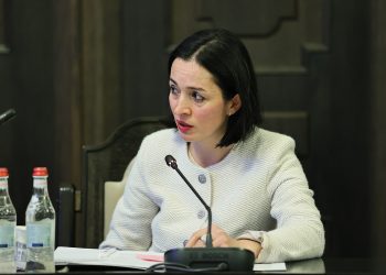 Պետությունը կապահովի դպրոցականների լողի պարապմունքները