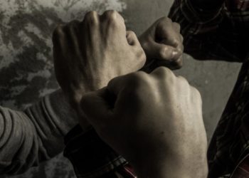 Երևանում «ՀԷՑ»-ի 4 աշխատակից հրդեհի ահազանգով մեկնել են ենթակայան, որտեղ նրանց ծեծի են ենթարկել․ կա 3 վիրավոր