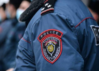 Օտարերկրացին վերցրել է ոստիկանի ինքնաձիգն ու կրակել․ նա ու երկու ոստիկան վիրավորվել են․ Նոր մանրամասներ