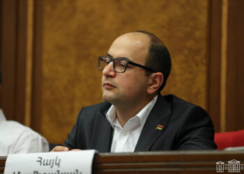 Խորհրդարանական ընդդիմությունը մտադիր է քննիչ հանձնաժողով ստեղծել. «Հրապարակ»