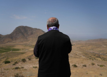 «Նեռի իշխանությունն անընդհատ հրապարակի վրա է պահում հարցը, որ սեղանին է դրված նաև այս տարածքը հանձնելը»․ Բագրատ Սրբազանը՝ Տիգրանաշենում․ Լուսանկարներ