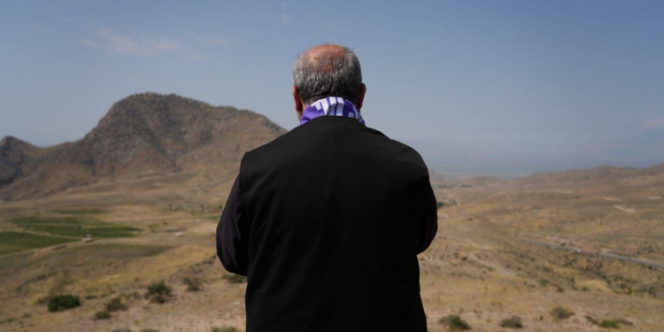 «Նեռի իշխանությունն անընդհատ հրապարակի վրա է պահում հարցը, որ սեղանին է դրված նաև այս տարածքը հանձնելը»․ Բագրատ Սրբազանը՝ Տիգրանաշենում․ Լուսանկարներ