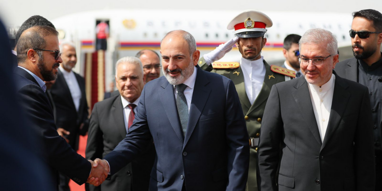 Նիկոլ Փաշինյանն աշխատանքային այցով ժամանել է Իրան․ Լուսանկարներ