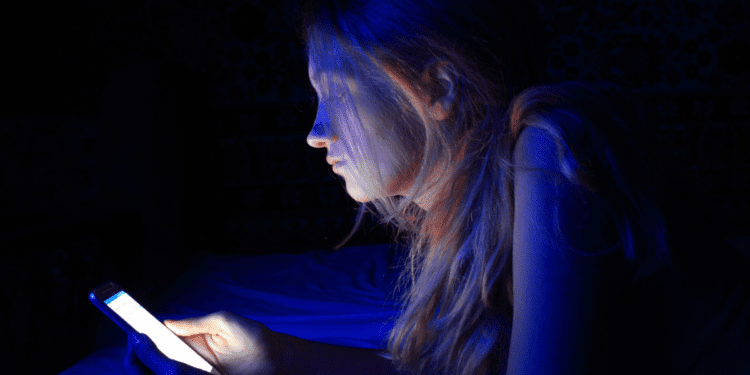 Ի՞նչ վտանգավոր ազդեցություն կարող է ունենալ էկրանից արձակվող կապույտ լույսը