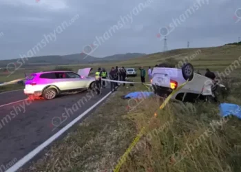 Գյումրի-Վանաձոր ճանապարհին վթարի հետևանքով ընտանիքի երեք անդամների կյանք խլած «BMW»-ի վարորդի նկատմամբ հայտարարվել է հետախուզում