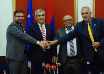 «Ժողովրդավարական ուժերի հարթակ»-ը ԵՄ-ին անդամակցության հարցով ստորագրահավաք կանցկացնի. «ժողովուրդ»