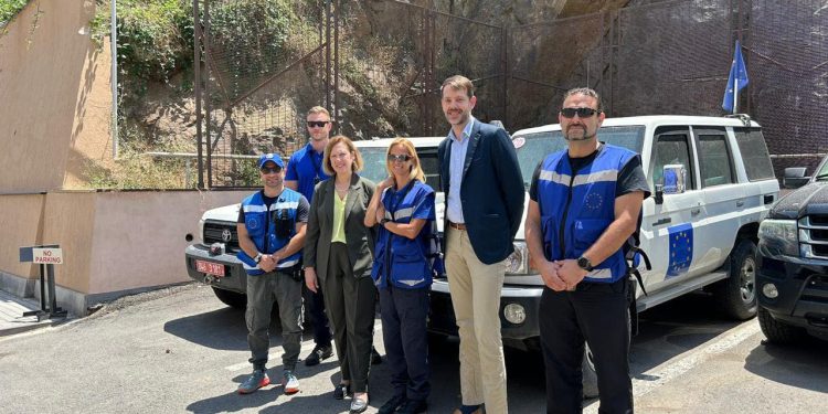 ԱՄՆ դեսպանը ԵՄ քաղաքացիական առաքելության հետ դիտարկել է սահմանին տիրող իրավիճակը