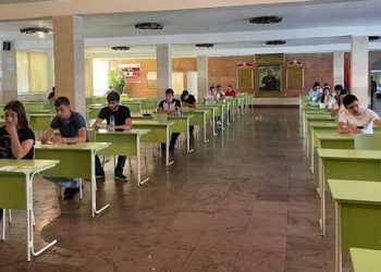 Հաստատվել են 9-րդ և 12-րդ դասարանների ավարտական և պետական ավարտական վերաքննությունների օրերը