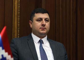 «ՔՊ առանձին դեմքեր, հեծանվորդին կից արբանյակներ. նրանց վրա է դրված «ԵՄ-ին անդամագրվելու» խաղարկումը». Տ. Աբրահամյան