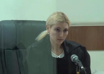 Իշխանության վարկանիշը բարձրացնելու փոքրիկ շանսը. «Հրապարակ»