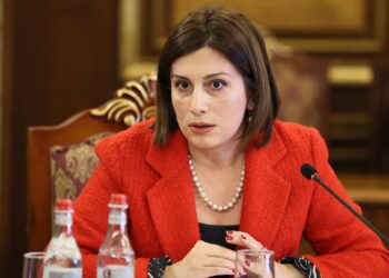 Քննարկվել է ՀՀ առողջապահության նախարար Անահիտ Ավանեսյանի հեռացման հարցը. «Ժողովուրդ»