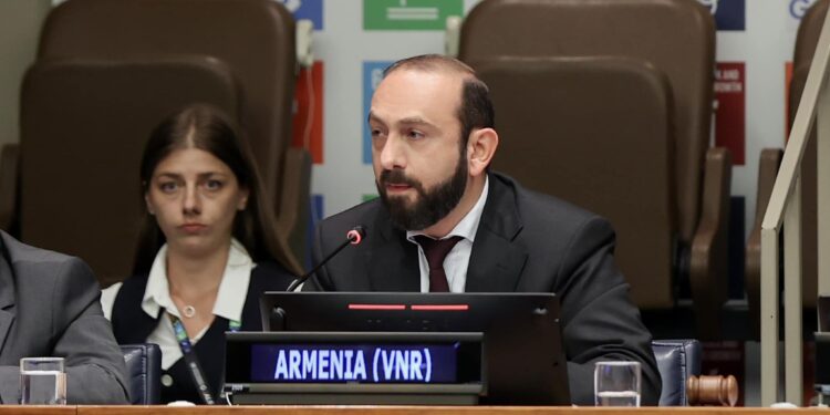 Արարատ Միրզոյանը շեշտել է ՀՀ կառավարության ջանքերը ԼՂ-ից տեղահանված անձանց աջակցության, իրավունքների պաշտպանության ուղղությամբ