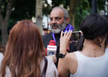 Բագրատ Սրբազանի վերաբերյալ զրպարտությունը հերքելու պահանջով հայց է ներկայացվել ընդդեմ Civic.am-ի ու լրագրողի