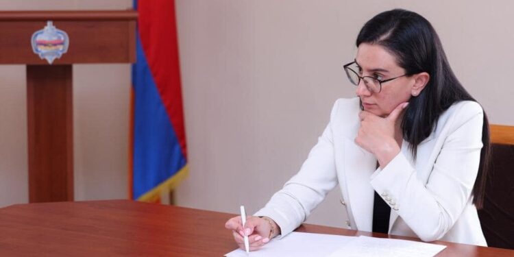 Աննա Վարդապետյանն ընդերքօգտագործման ապօրինի դեպքերի դեմ պայքարը խստացնելու հանձնարարական է տվել Արմավիրի մարզի դատախազին