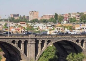 4 երիտասարդներ «Օպելով» երթևեկելիս Հաղթանակ կամրջի վրա մեքենայից արձակել են կրակոցներ