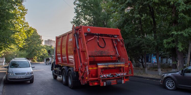 «Երևանի աղբահանություն և սանիտարական մաքրում» պարկում 15 վարորդի կարիք կա