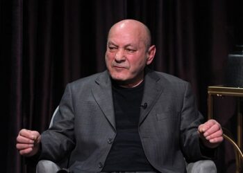 Ալբերտ Բազեյանի նյարդերն արդեն տեղի են տալիս. «Հրապարակ»