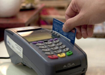 Անկանխիկ եղանակով վճարումներից կենսաթոշակառուներին հետվճարը 10%-ի փոխարեն կսահմանվի 12 %, իսկ հետվճարի առավելագույն չափը 5000 դրամից կդառնա 6000 դրամ