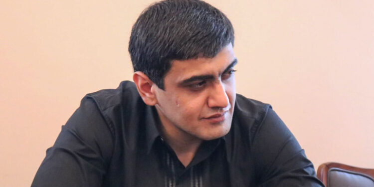 «Կա՛մ հրաժարական է տալիս մեր հարգարժան քաղաքապետը, կա՛մ ավագանին  լիազորություն ունի այդ հիմքով անվստահություն հայտնելու». Գրիգոր Մինասյան