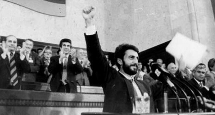 «Ամոթ է, որ այսպիսի վարչապետ ունենք, որը ոչ միայն չի հասկանում Անկախության հռչակագրի արժեքը, պատմականությունը, այլև դեմ է գնում այդ փաստաթղթին»․ Արամ Մանուկյան