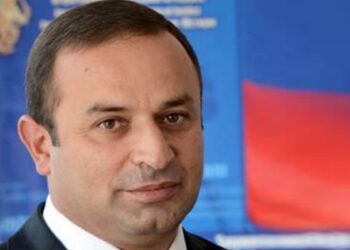 Գևորգյան եղբայրներն ազատվել են պետական համակարգից,  բայց բոլոր հարսները, որդիները, կանայք վիճակագրական կոմիտեում են. «Ժողովուրդ»