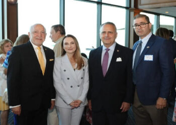 Լիլիթ Մակունցը հանդիպել է ԱՄՆ հայ համայնքի, հյուպատոսական կորպուսի և Չիկագոյի հայ ուսանողների հետ