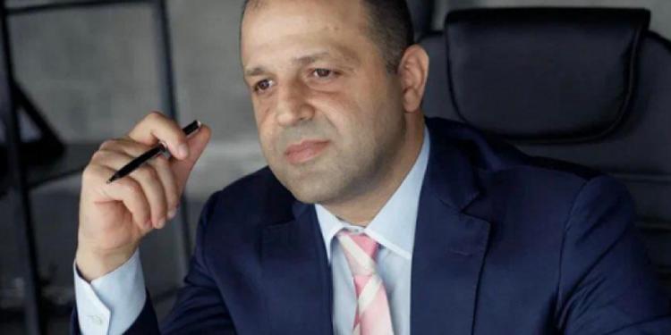 Հայաստանը փրկելու «հայտ ներկայացրած» Մհեր Ավետիսյանին բնորոշ է ԶԼՄ-ների հանդեպ ֆոբիան. «Ժողովուրդ»